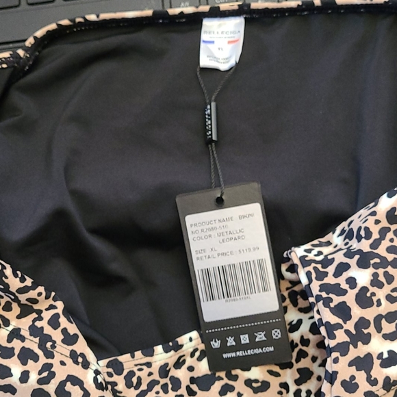 🚺 Ladies swimsuit XL - Picture 5 of 10